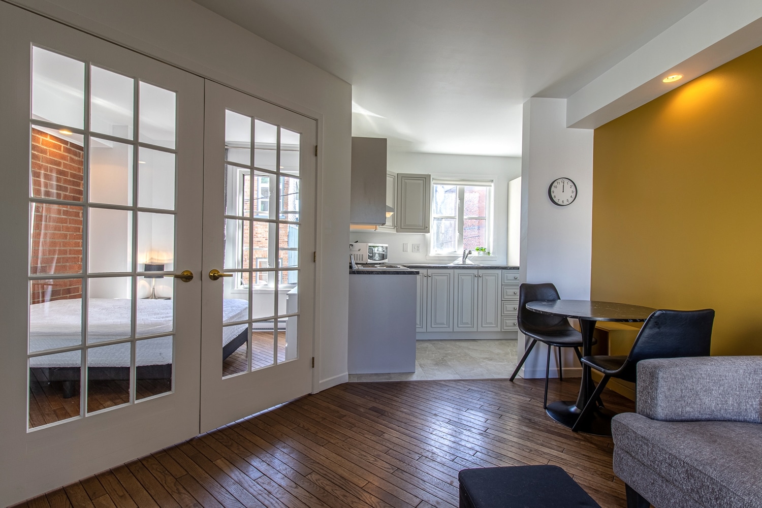 Condos for rent in StJeanBaptiste Neighborhood Octave Société