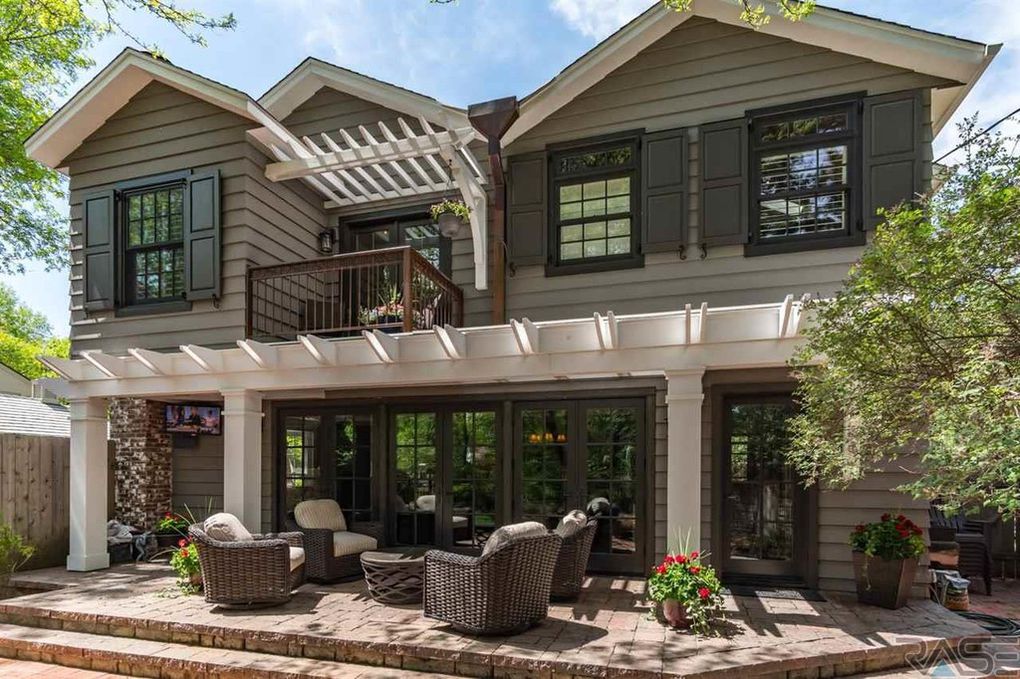 Home near McKennan Park tops sales report at 985,000 SiouxFalls.Business