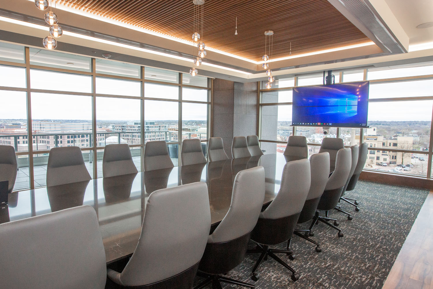 First Premier Bank opens new headquarters at ‘gateway to downtown’ Henry Carlson Company