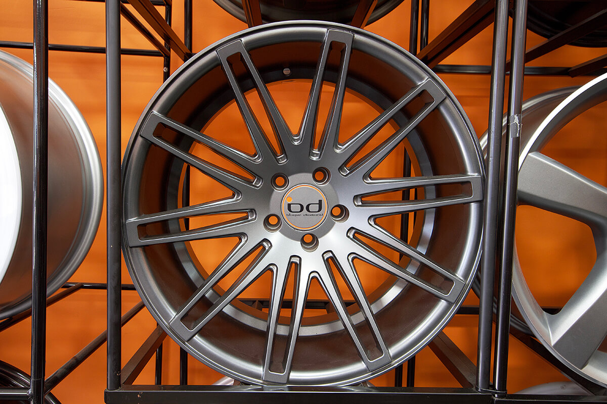 Sipan Tires & Rims Shop Gallery Ottawa's Wheel & Tire Experts