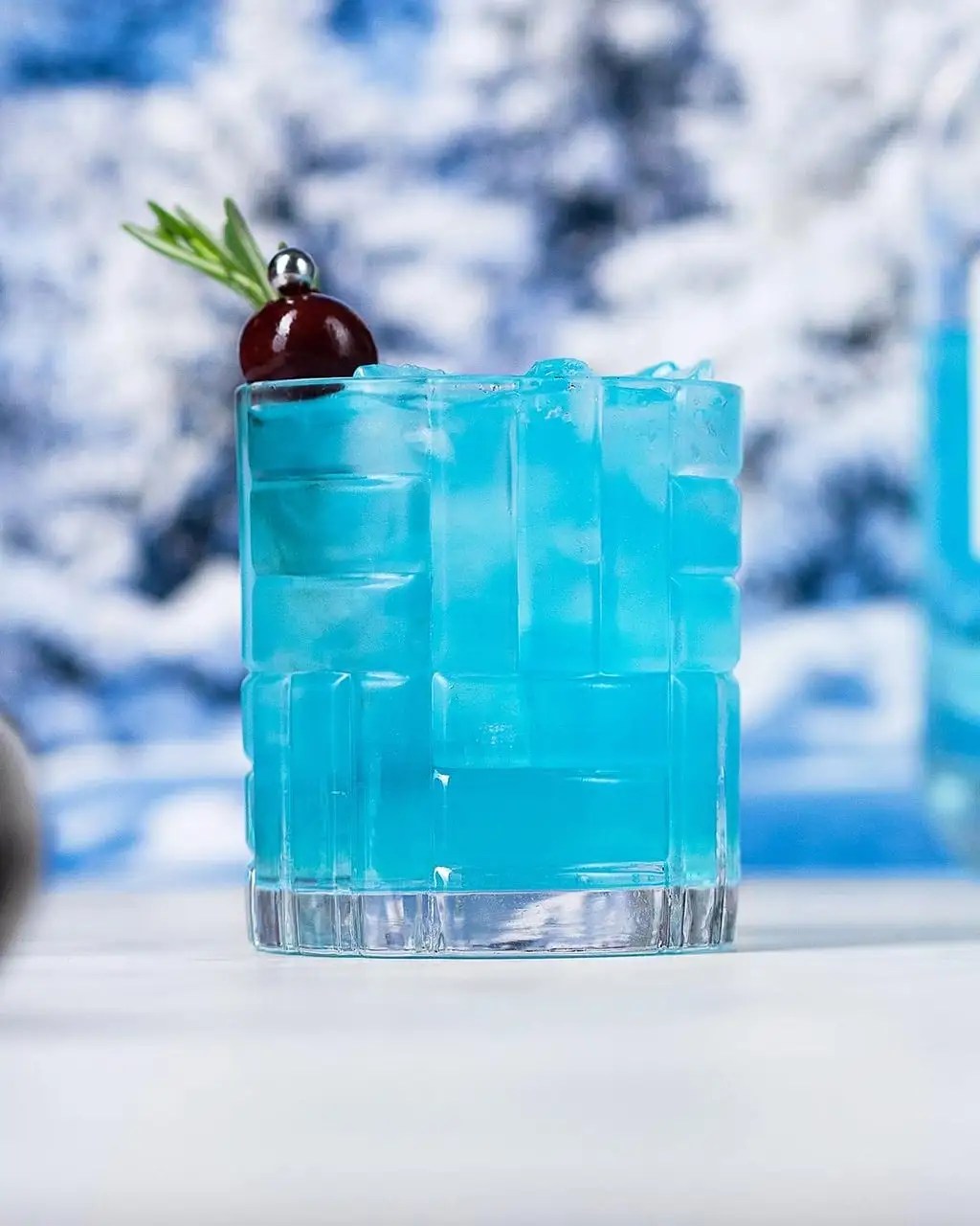 Winter Gin Mule Cocktail Recipe • Sips From Scripts