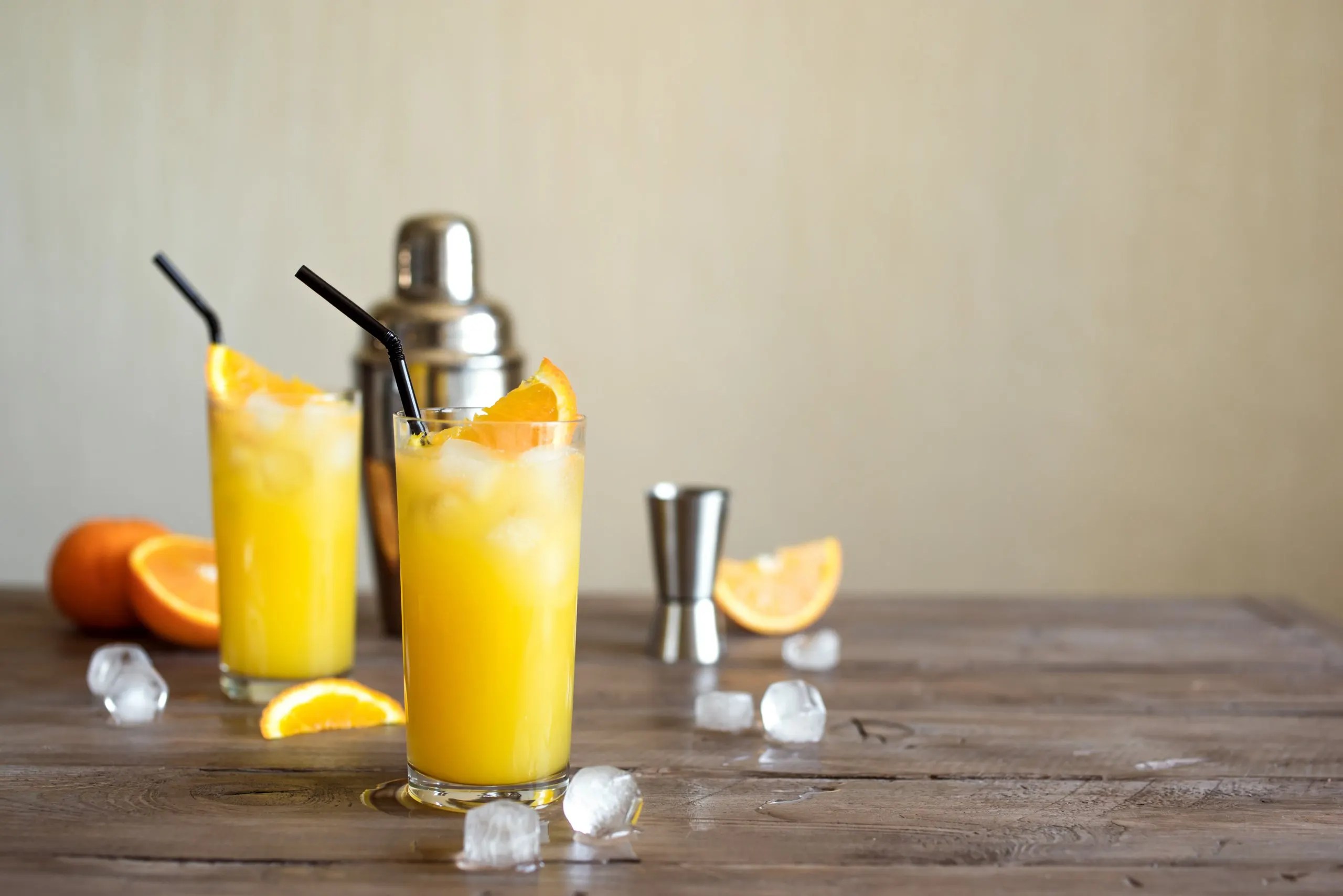 Sleep Expert Reveals The 7 Key Steps to Preventing a Hangover