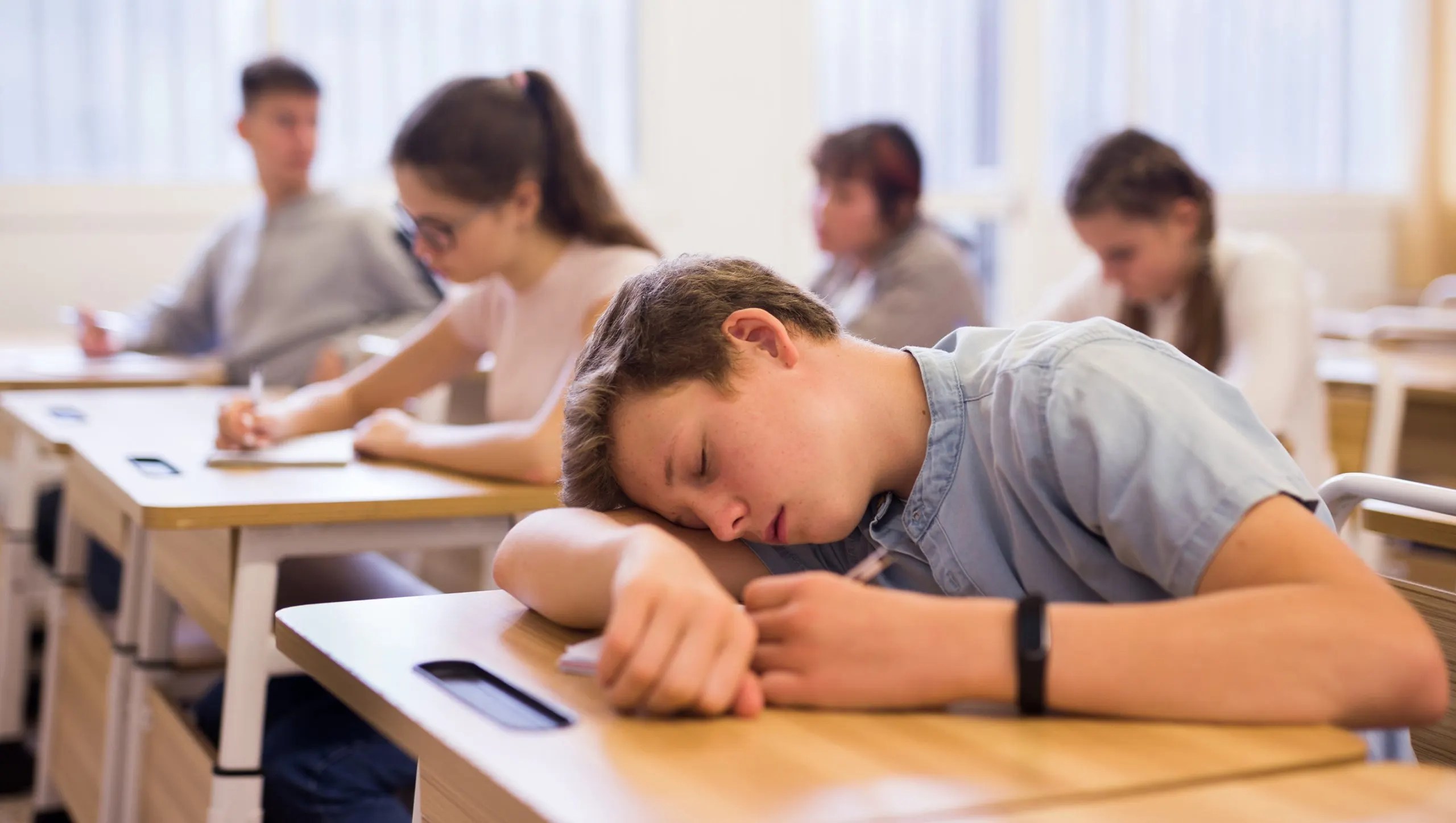 5 Reasons Teenagers Need More Sleep MattressNextDay