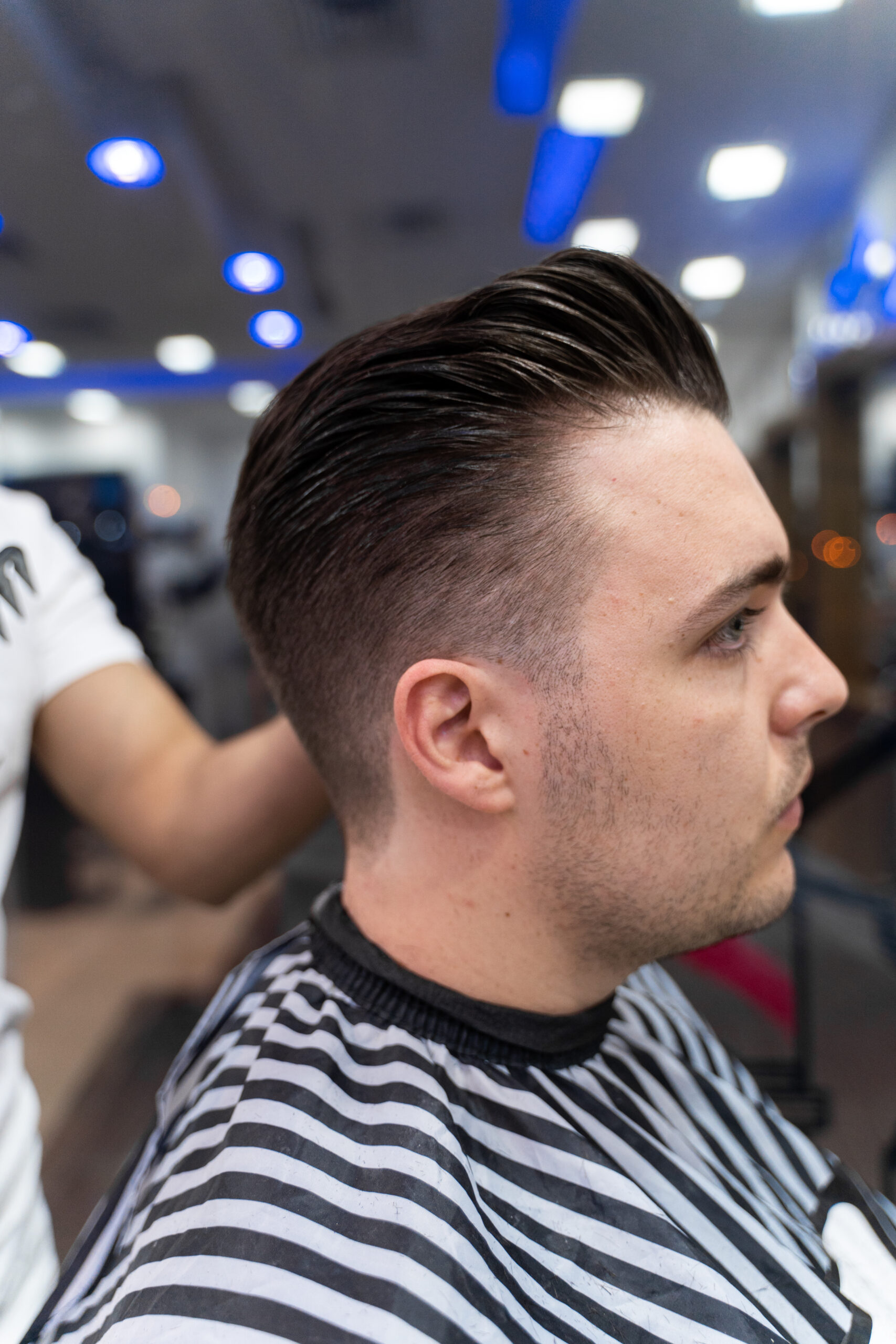 Best Men's Barber Shop Dubai, Abu Dhabi UAE Top Gents Salon