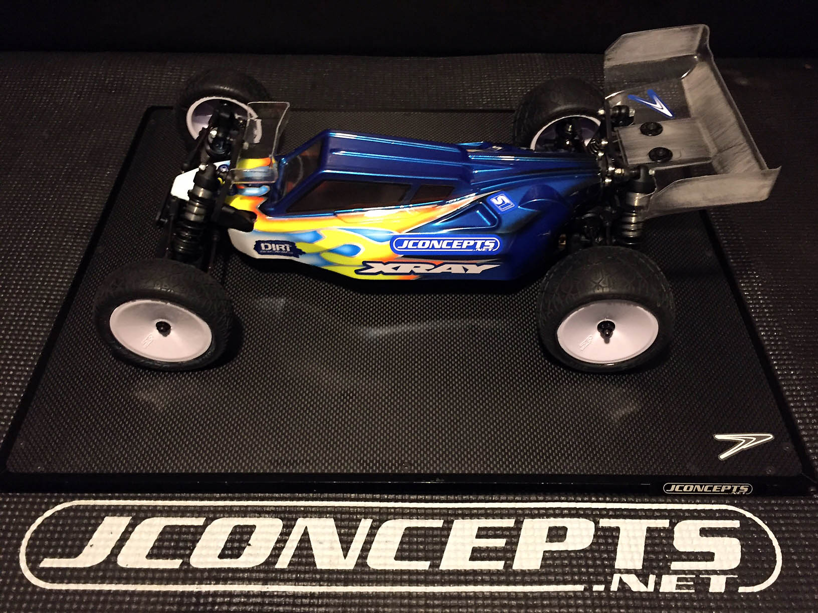 Team Xray XB2 Chad Eubanks Master of Dirt Beach RC Nov. 2016