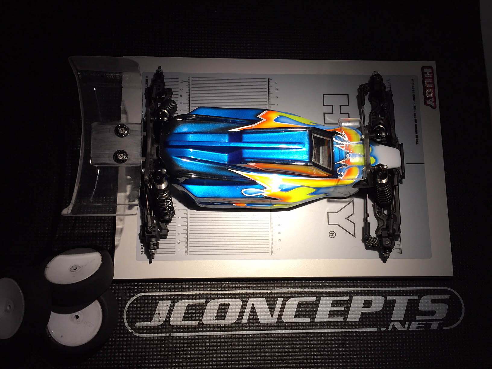 Team Xray XB2 "Low Rider" Chad Eubanks Clay Track, High Traction