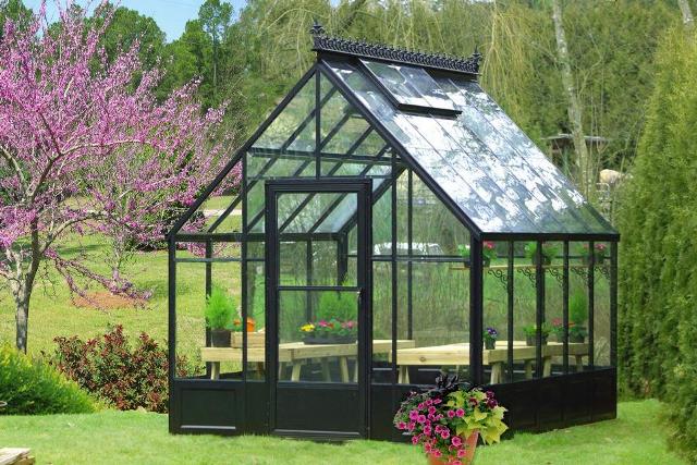 Grow Your Plants All Year Round With One Of These 11 Cool Greenhouses