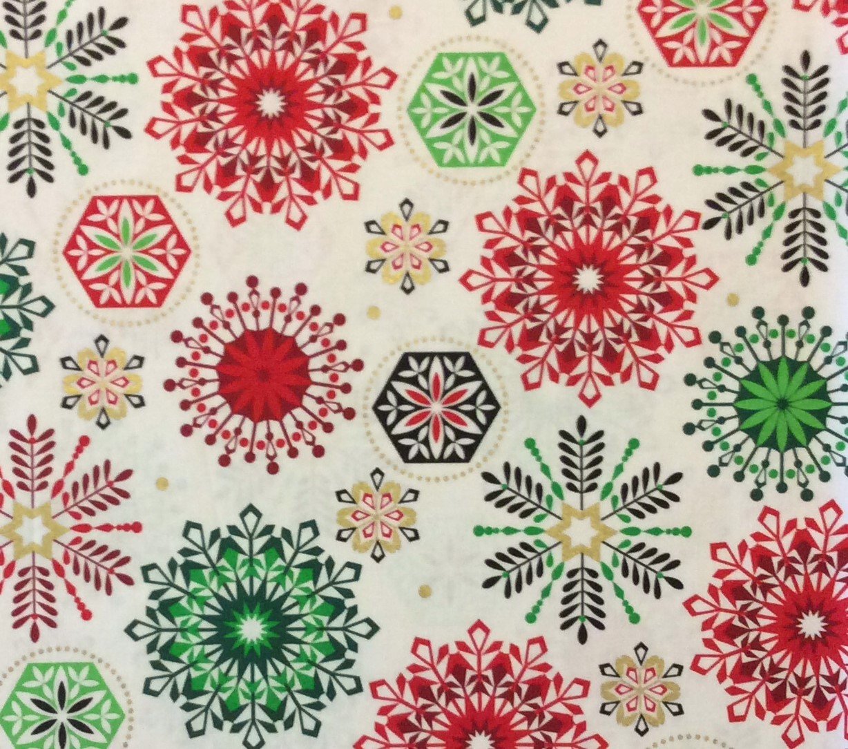 MD237 Snowflake Winter Christmas Holiday Season Red Green Cotton