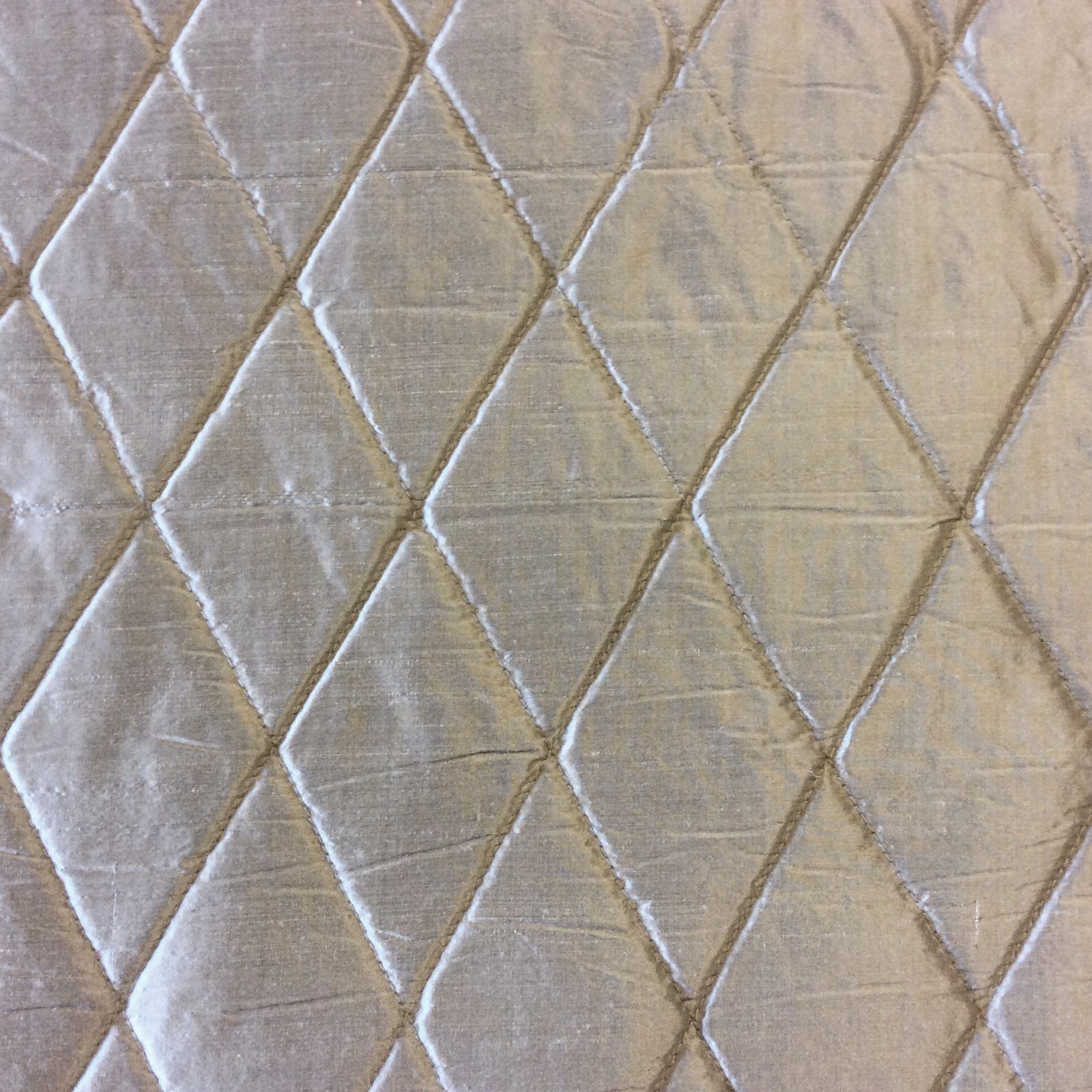 NL261 Platinum Diamond Stitched Quilted 100 Silk Fabric Home Dec Fabric