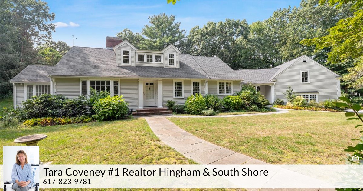 30 Arnold Rd, Hingham, MA 02043