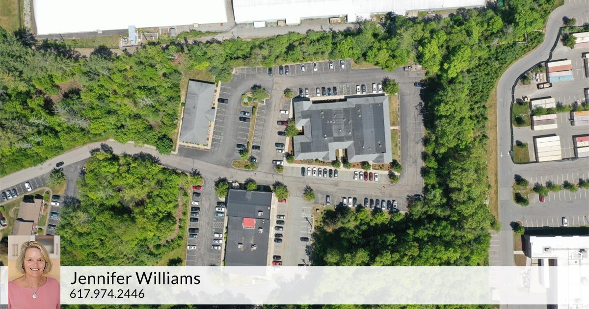 51 Mill Pond Dr, Hanover, MA 02339