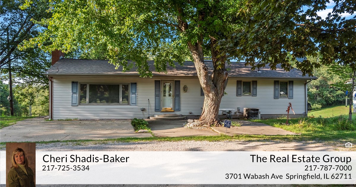 5338 Smith Rd, Pleasant Plains, IL 62677