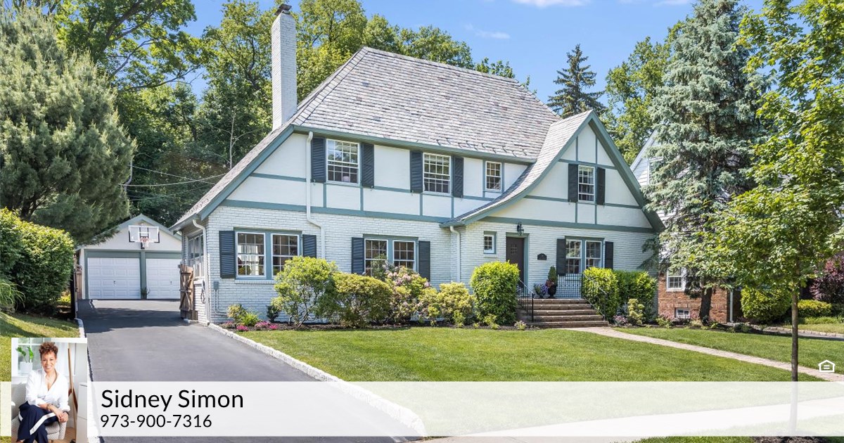 18 The Fairway, Montclair, NJ 07043