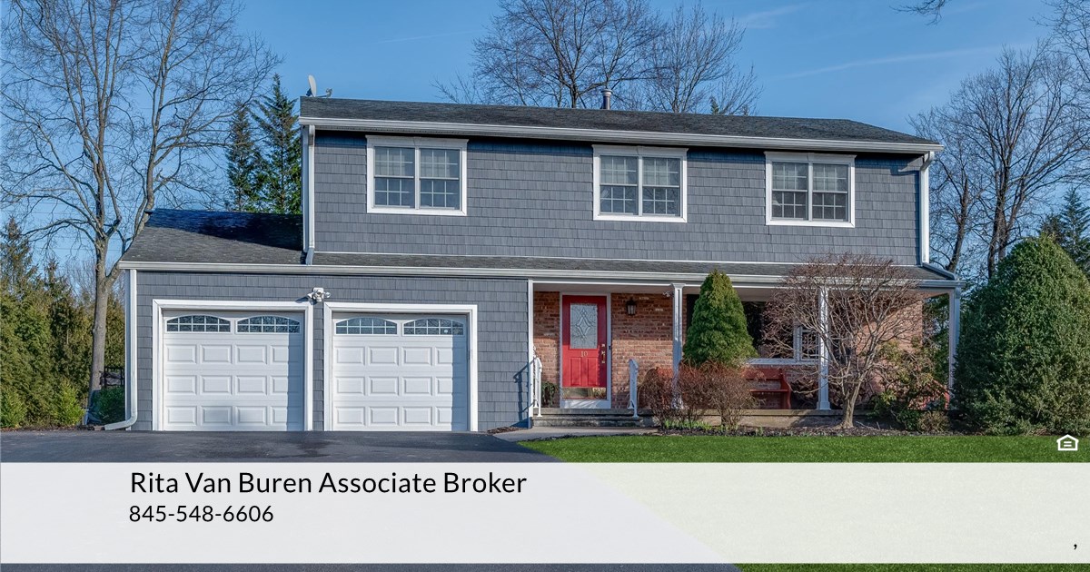 10 Green Hedges Ln, Blauvelt, NY 10913