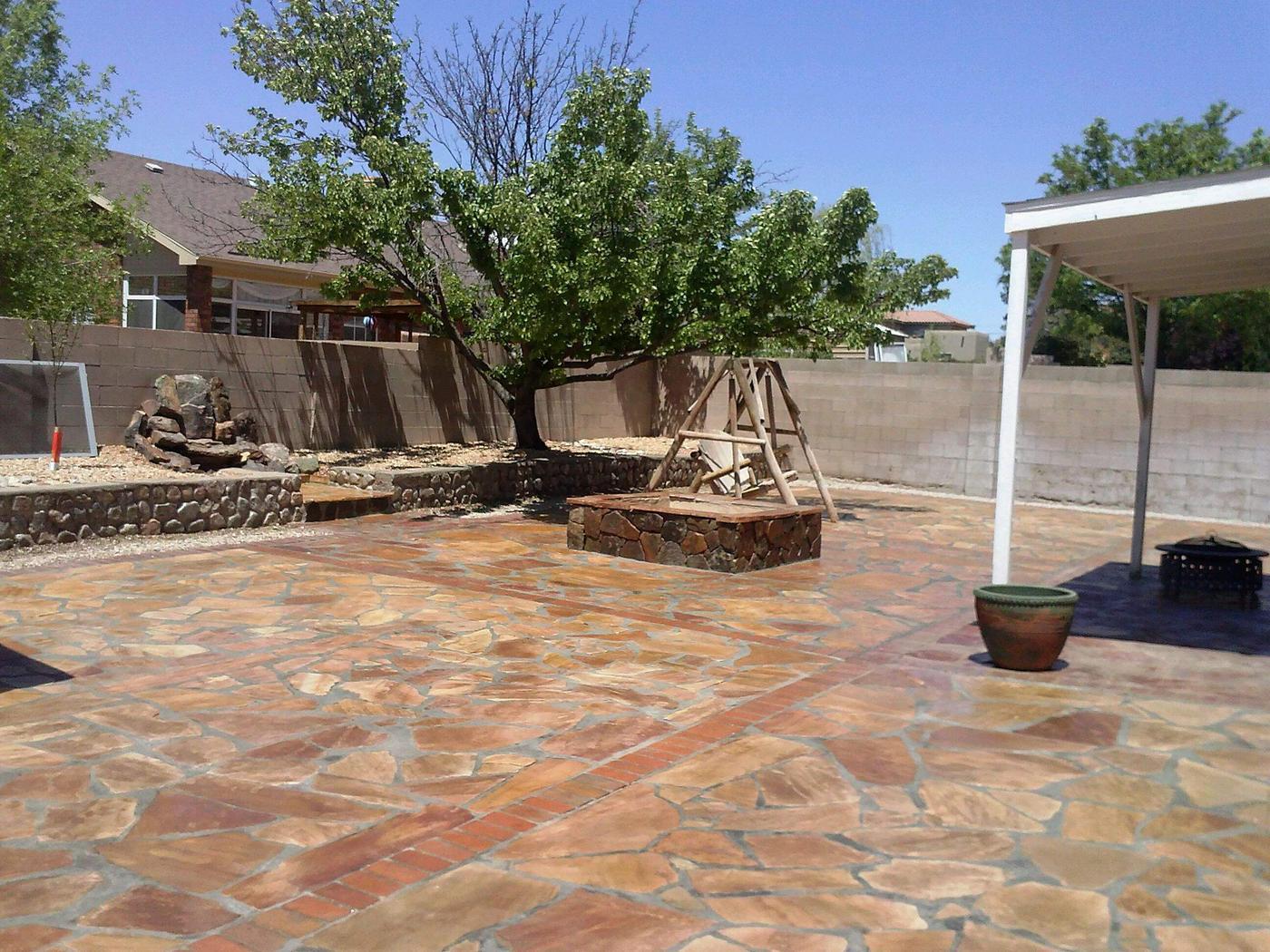 Martinez Landscaping & Construction garden maintenance en albuquerque, New Mexico