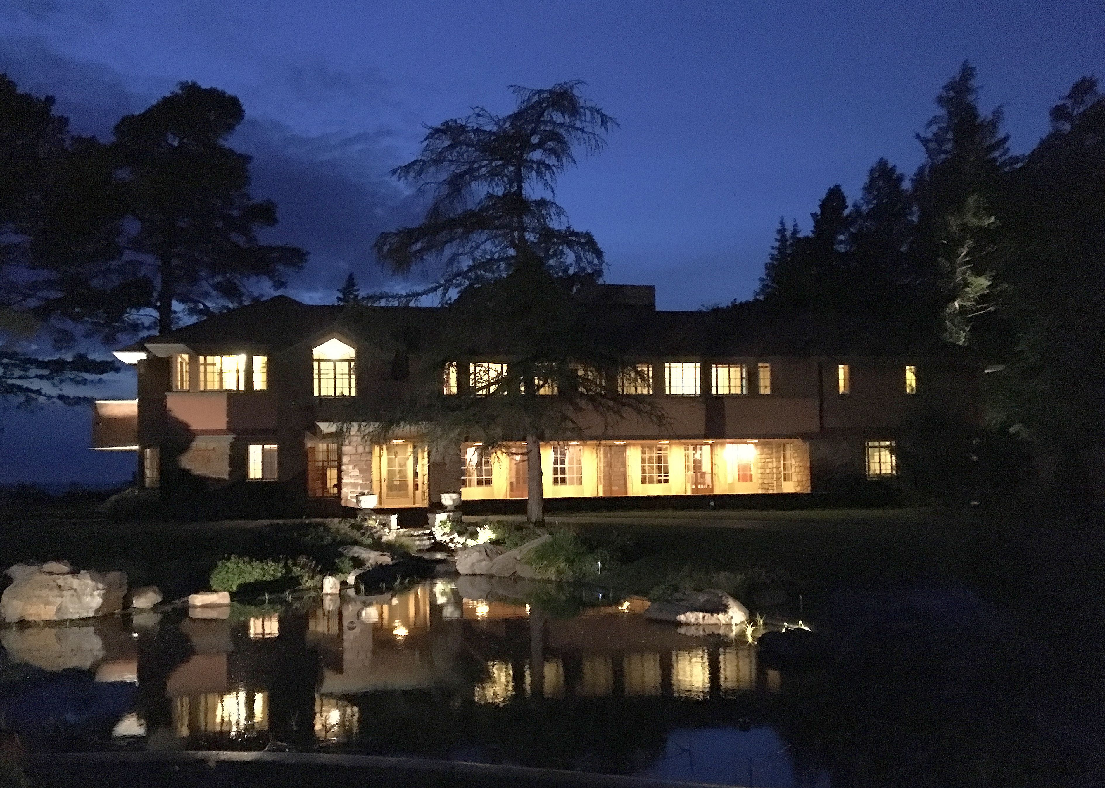 Dusk at Frank Lloyd Wright’s Graycliff Estate SitlerHQ