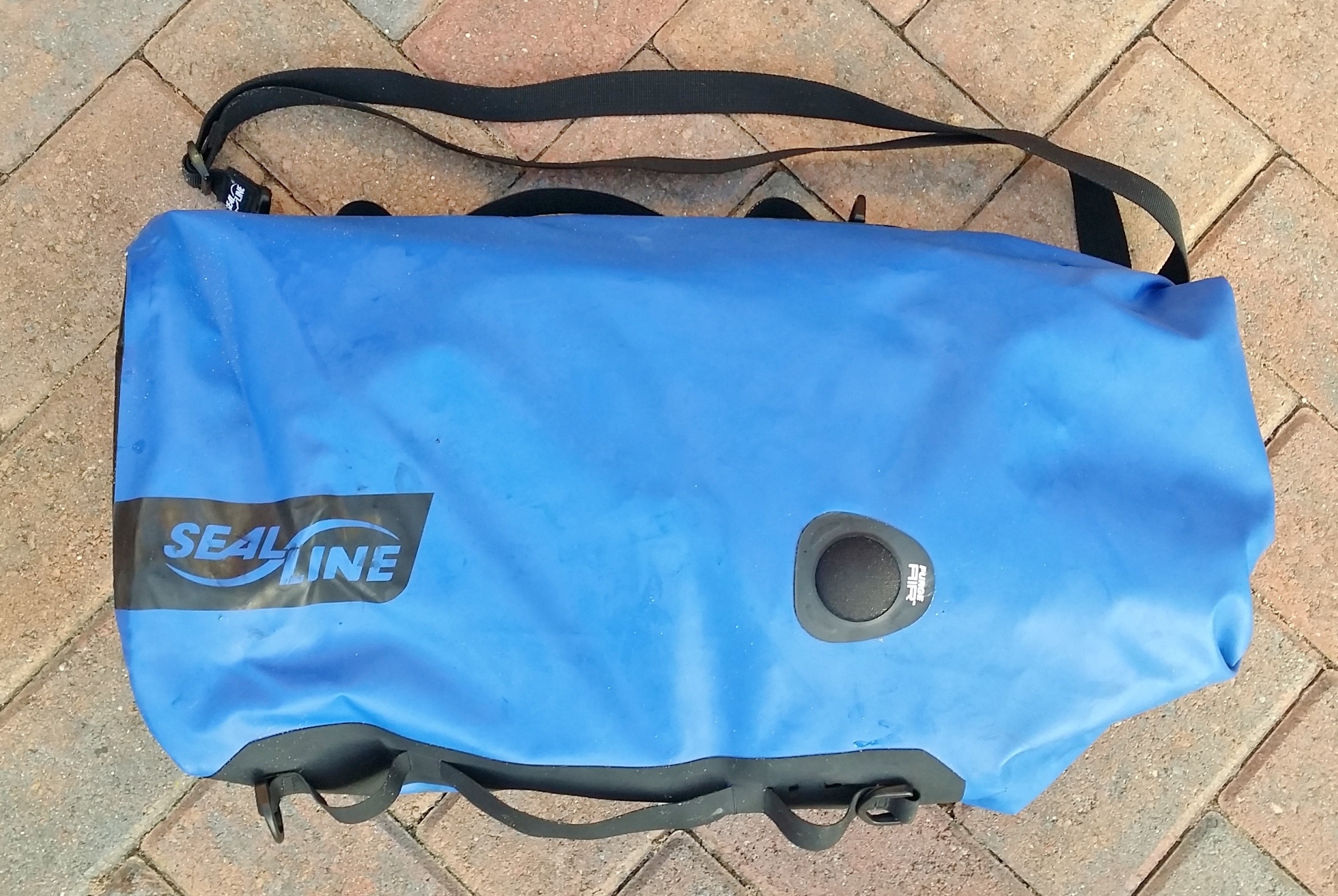 Roll ‘em up SealLine Discovery roll top dry bags review Sitons