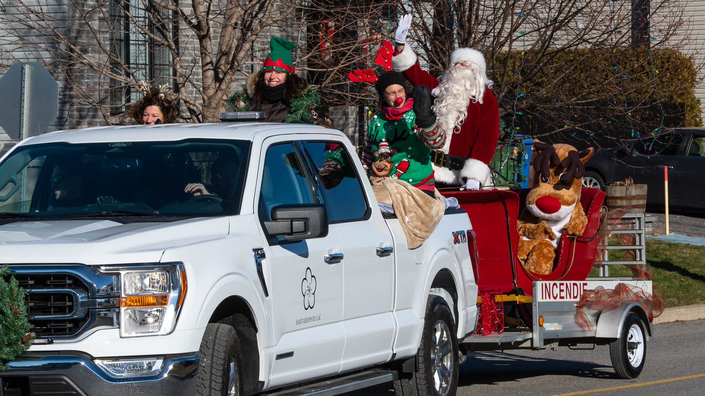 Loisirs et culture / Événements / Défilé du temps des fêtes / Le défilé