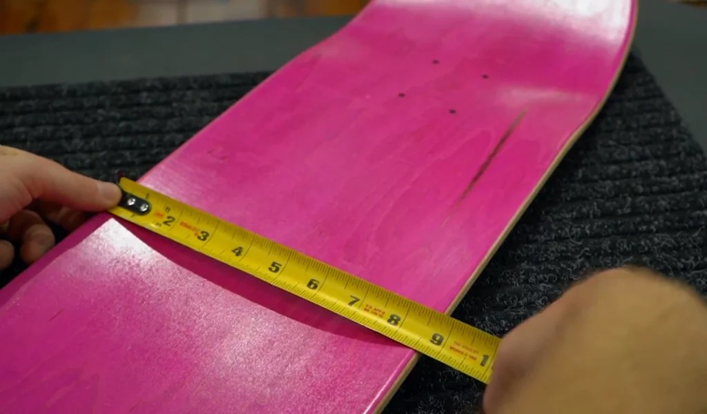 What Size Skateboard Should I Get? (Chart & Guide)