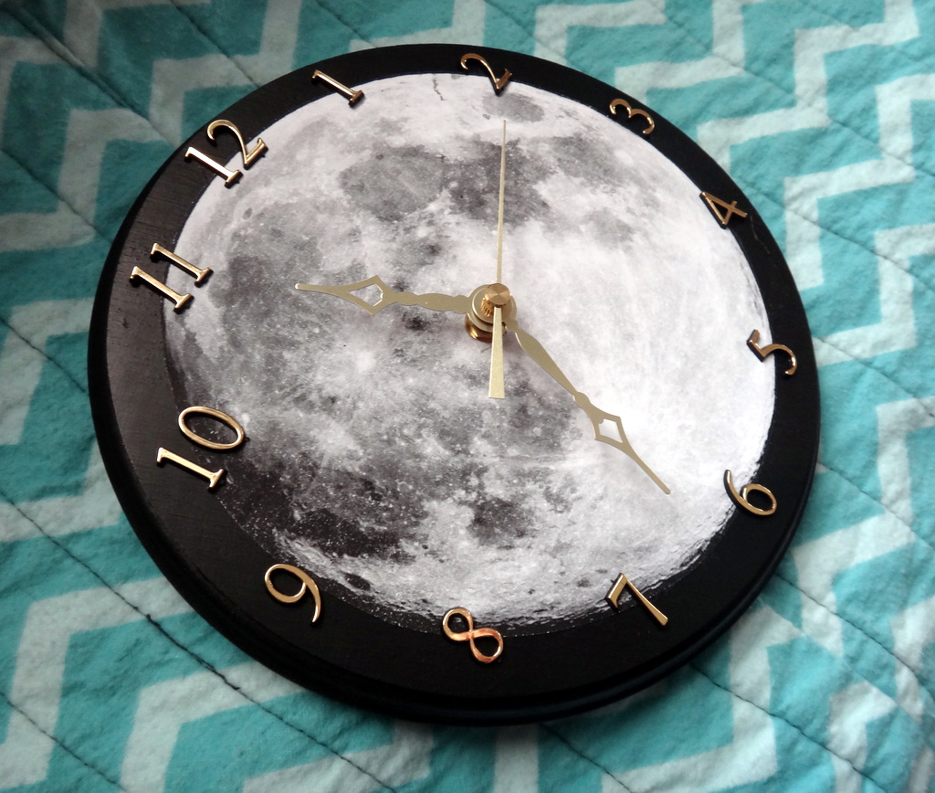 Auctions Geek Tshirt Quilt & Pillows, Custom Rose Necklace, Moon