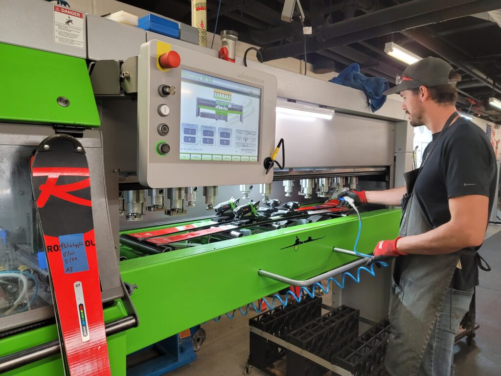 Technical Services Ski and Snowboard Club Vail