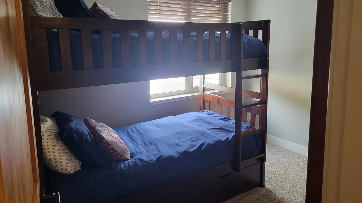 Bedroom3_2 Whistler Luxury Home Rentals