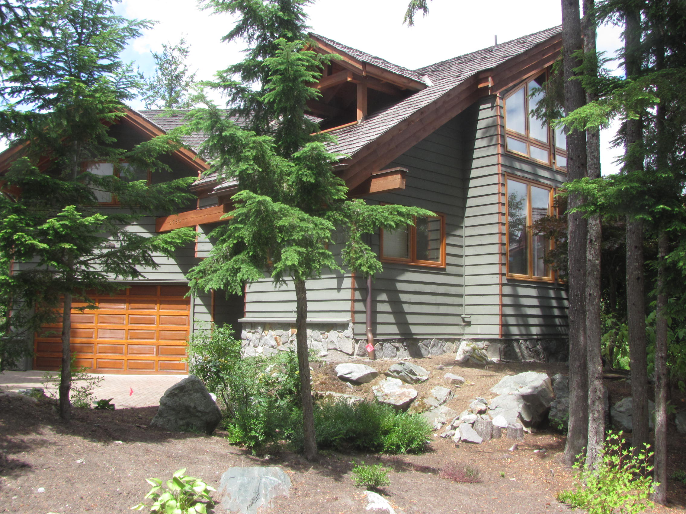 Whistler Long Term Rental Blueberry (1) Whistler Luxury Home Rentals