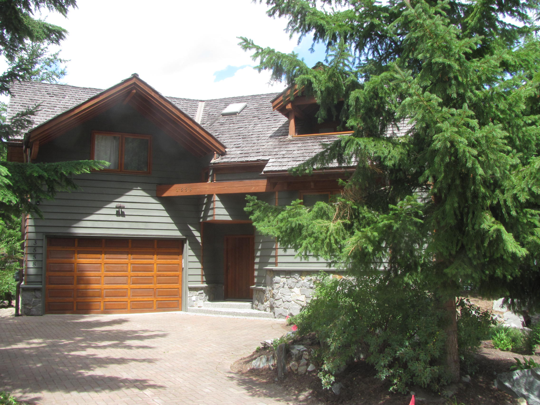 Whistler Long Term Rental Blueberry (41) Whistler Luxury Home Rentals