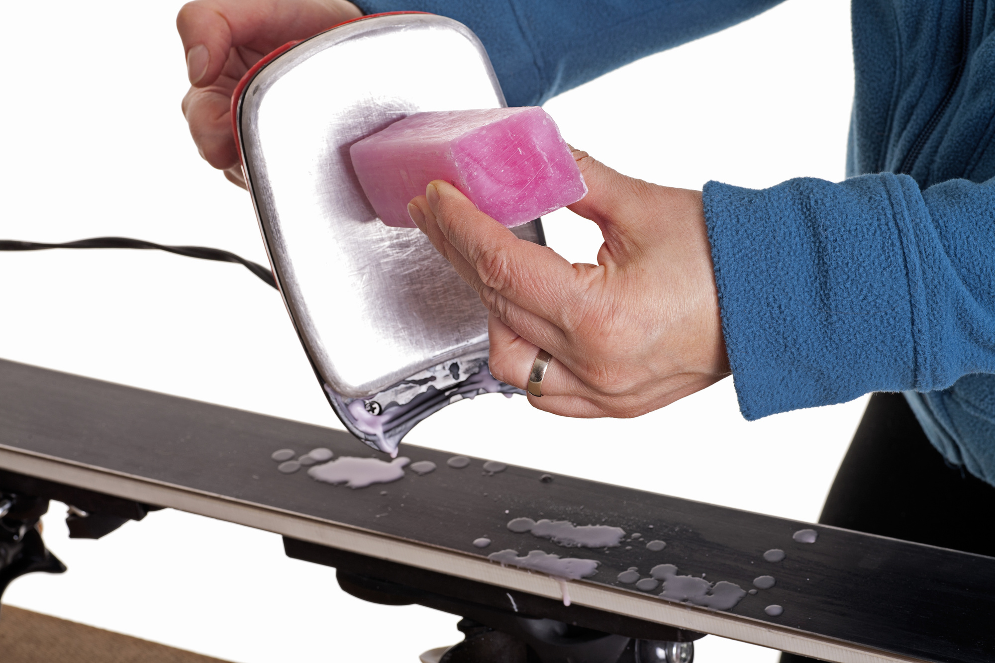 Cost to Wax Skis At the Resort, At a Ski Shop, At Home