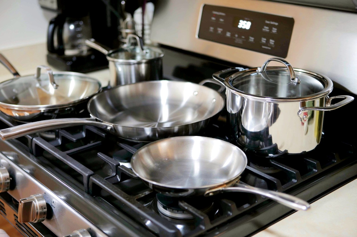 Cooking with Confidence Our Top Picks for Gas Stove Skillets