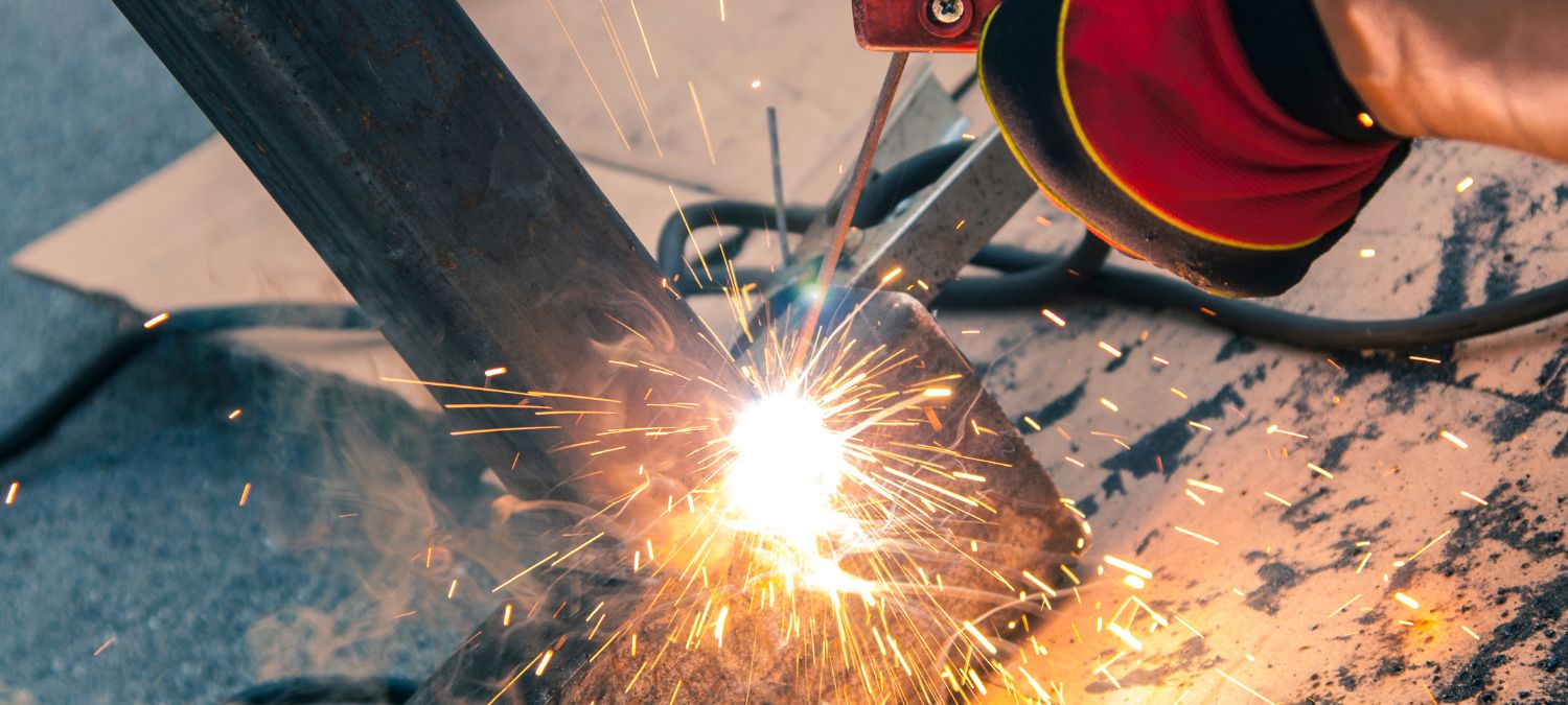 How To a Metal Worker Complete Guide SkillsAndTech SkillsAndTech