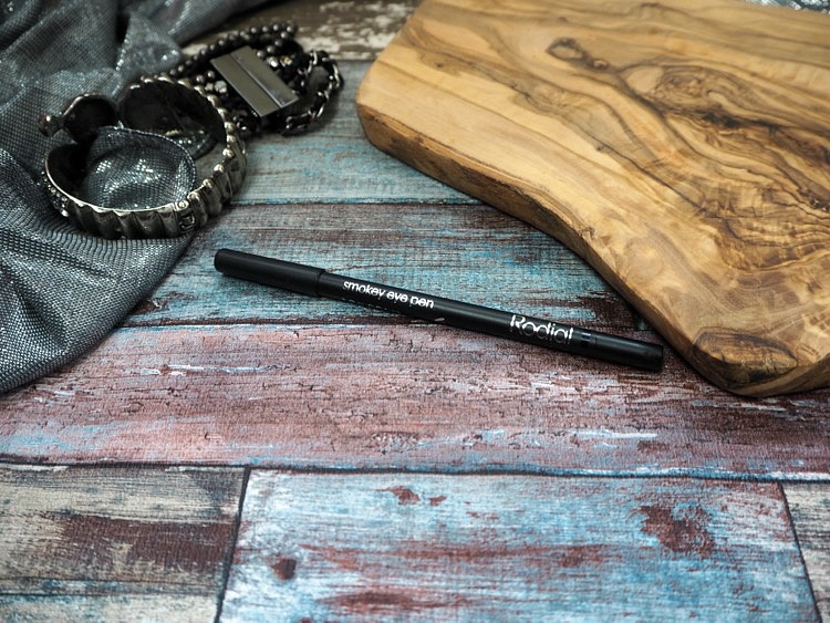 Rodial Smokey Eye Pen Skinnedcartree