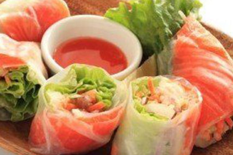 Fresh Spring Rolls with Smoked Salmon