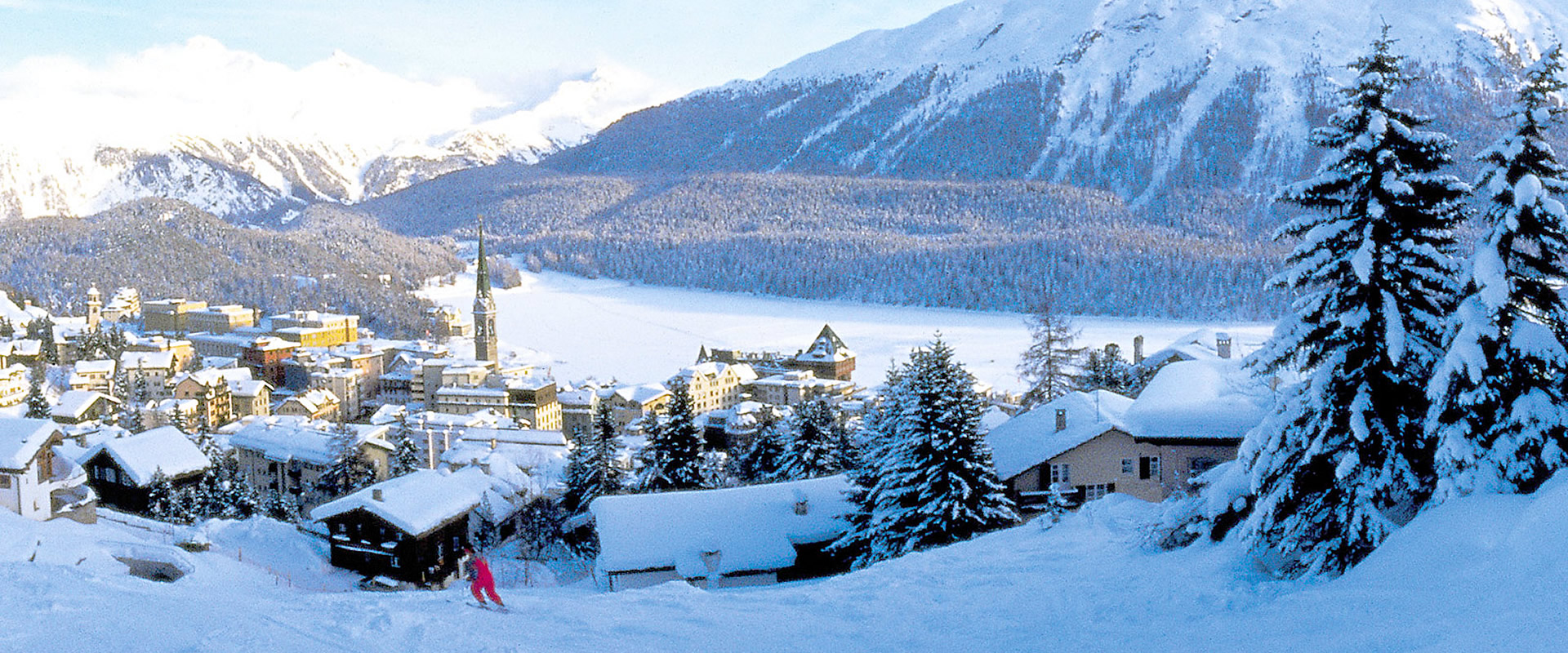 Ski em St Moritz Esquiar na neve em St Moritz
