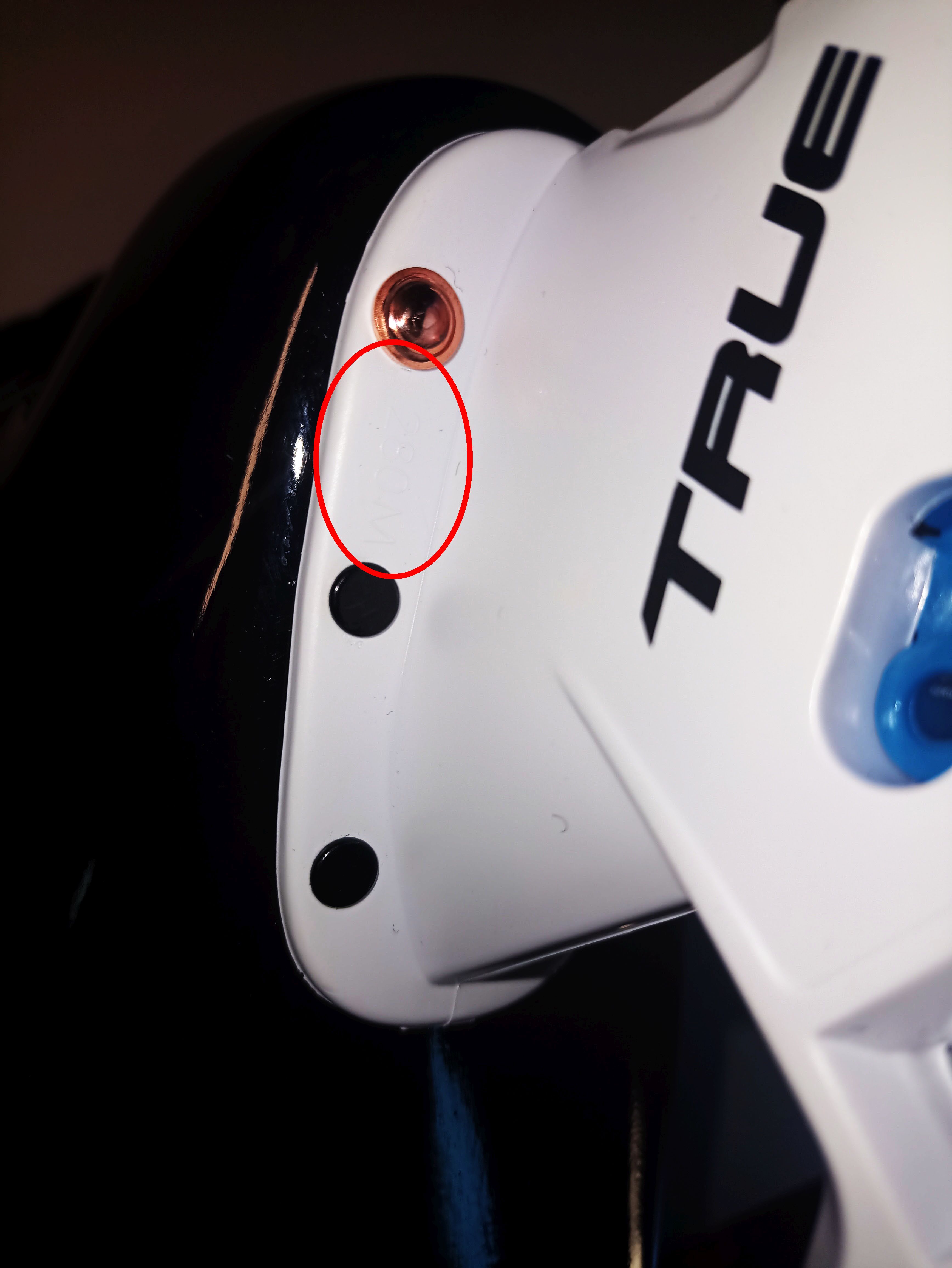 TRUE SHIFT DLC PLAYER STEEL blades hockey