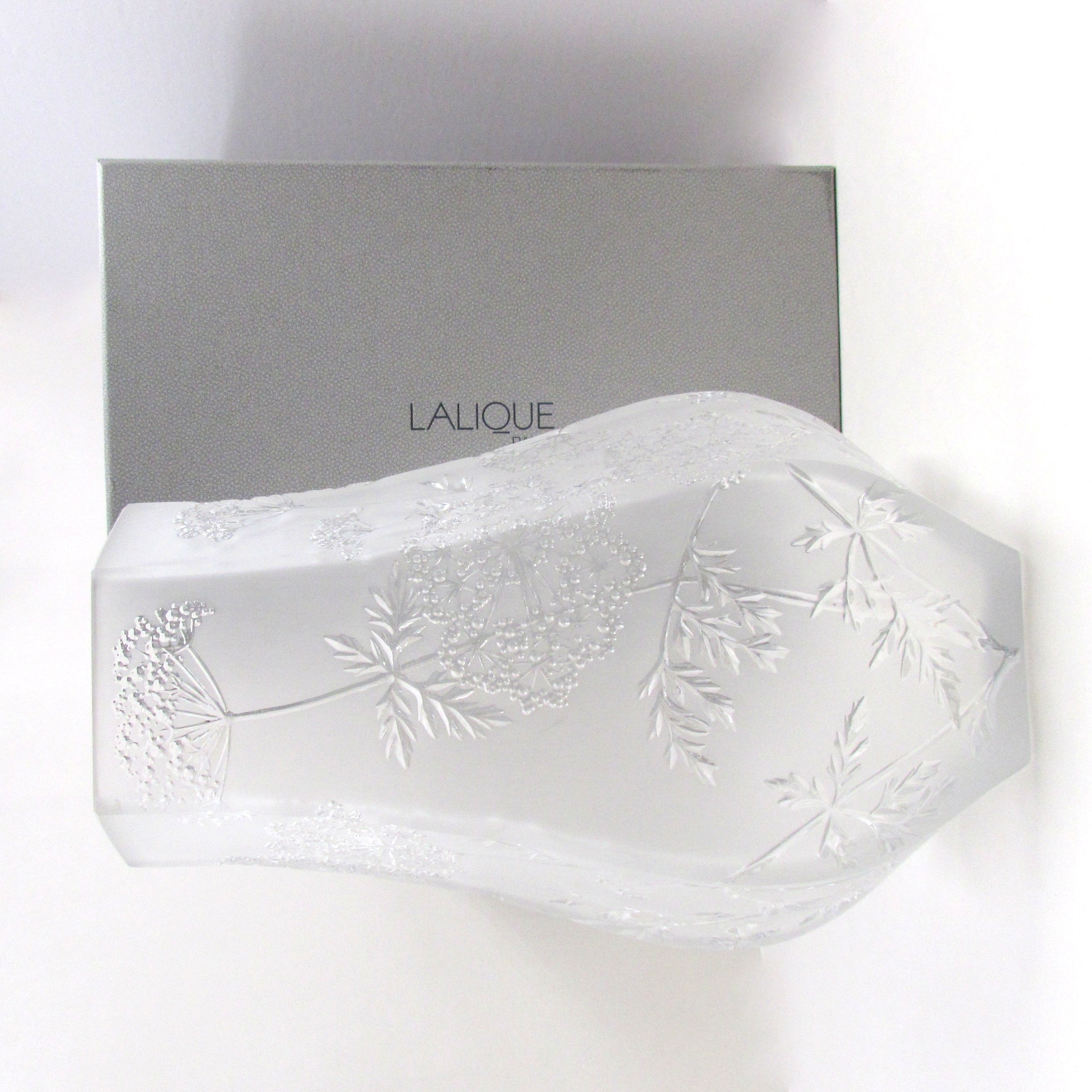 Lalique’ Clear “Ombelles” Vase S & K Ltd.