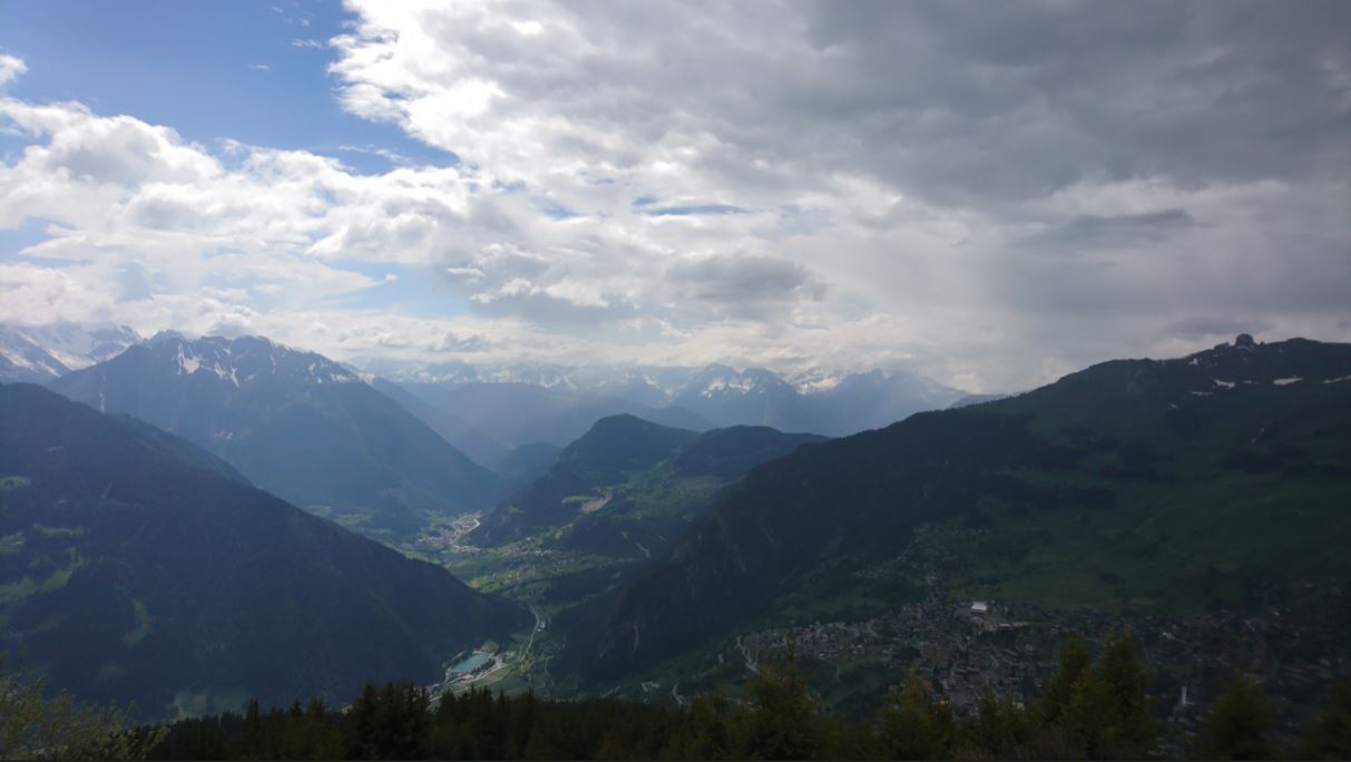 [050b] post mountains skuyovdzhenyy