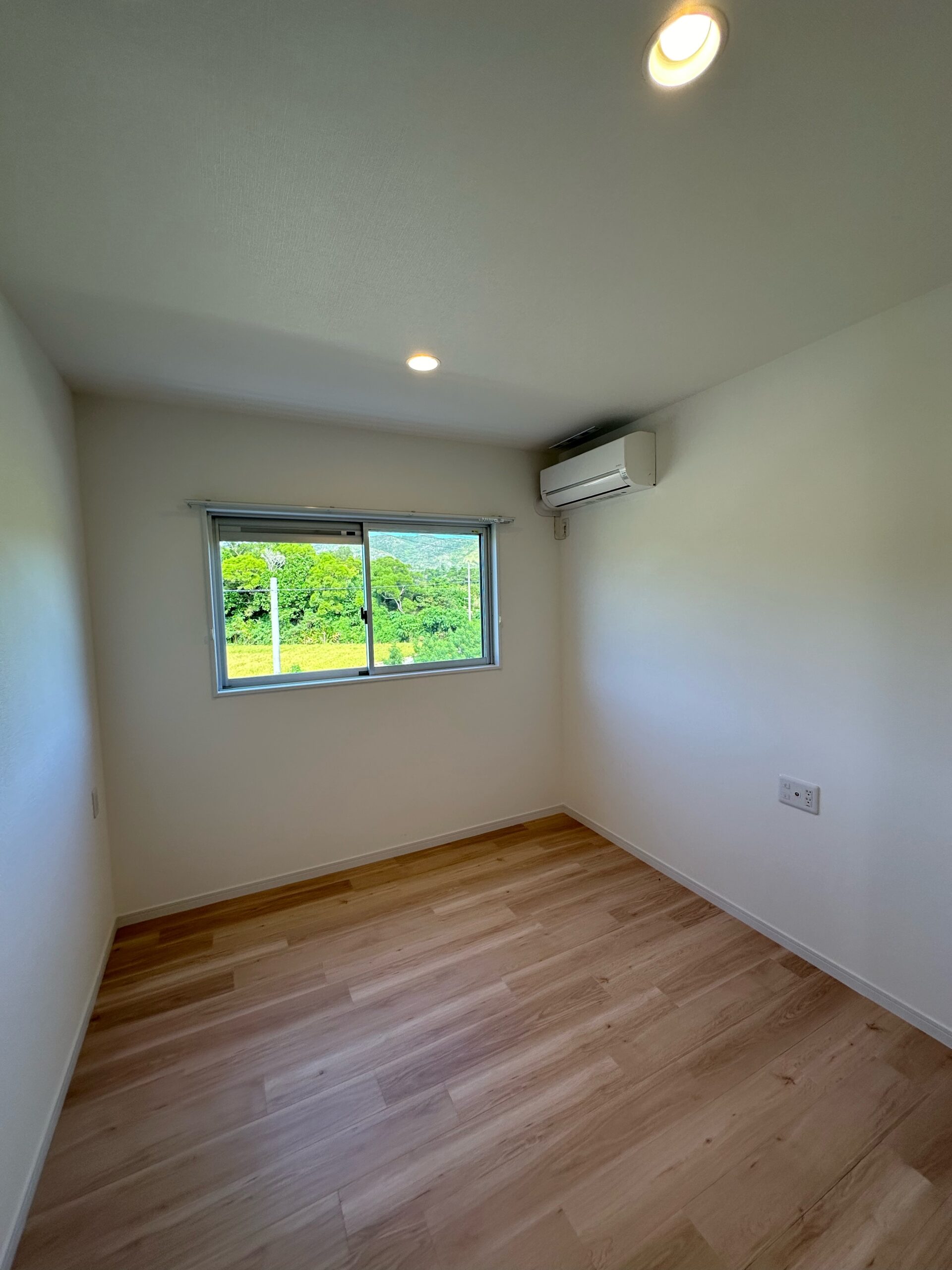 Vivid Ⅱ SKY Housing INC. okinawa off bace housing