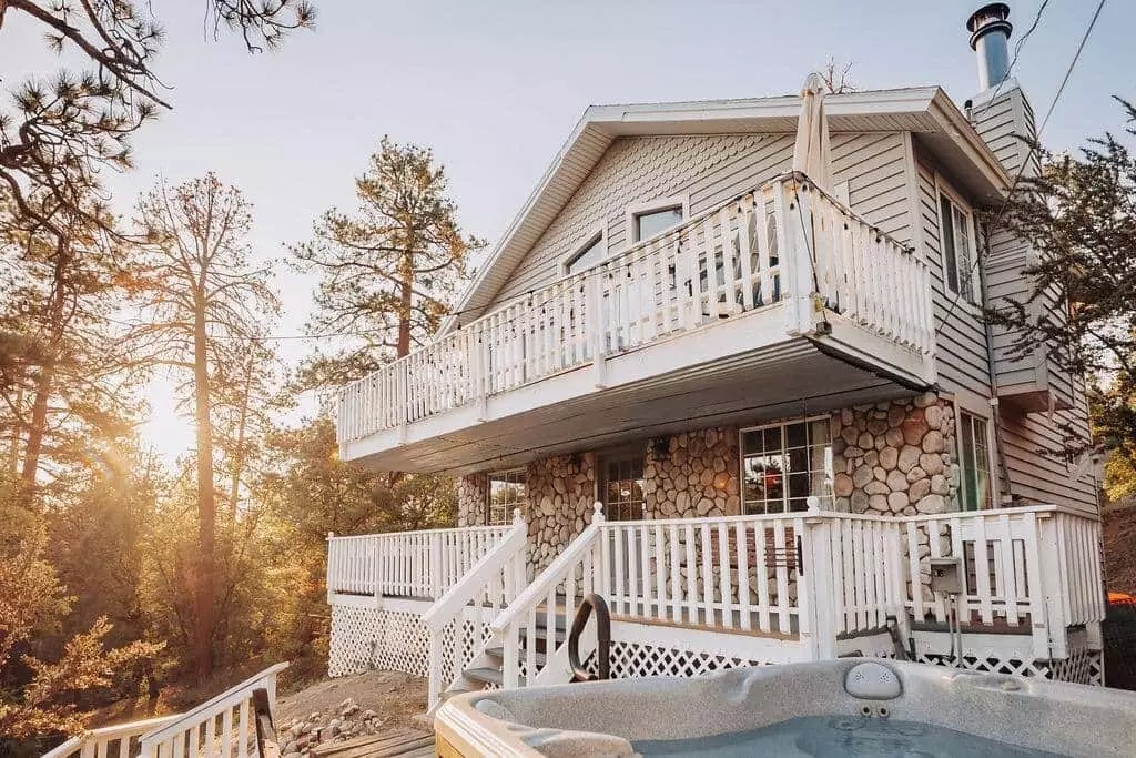 The Grey Chalet Sky High Cabins