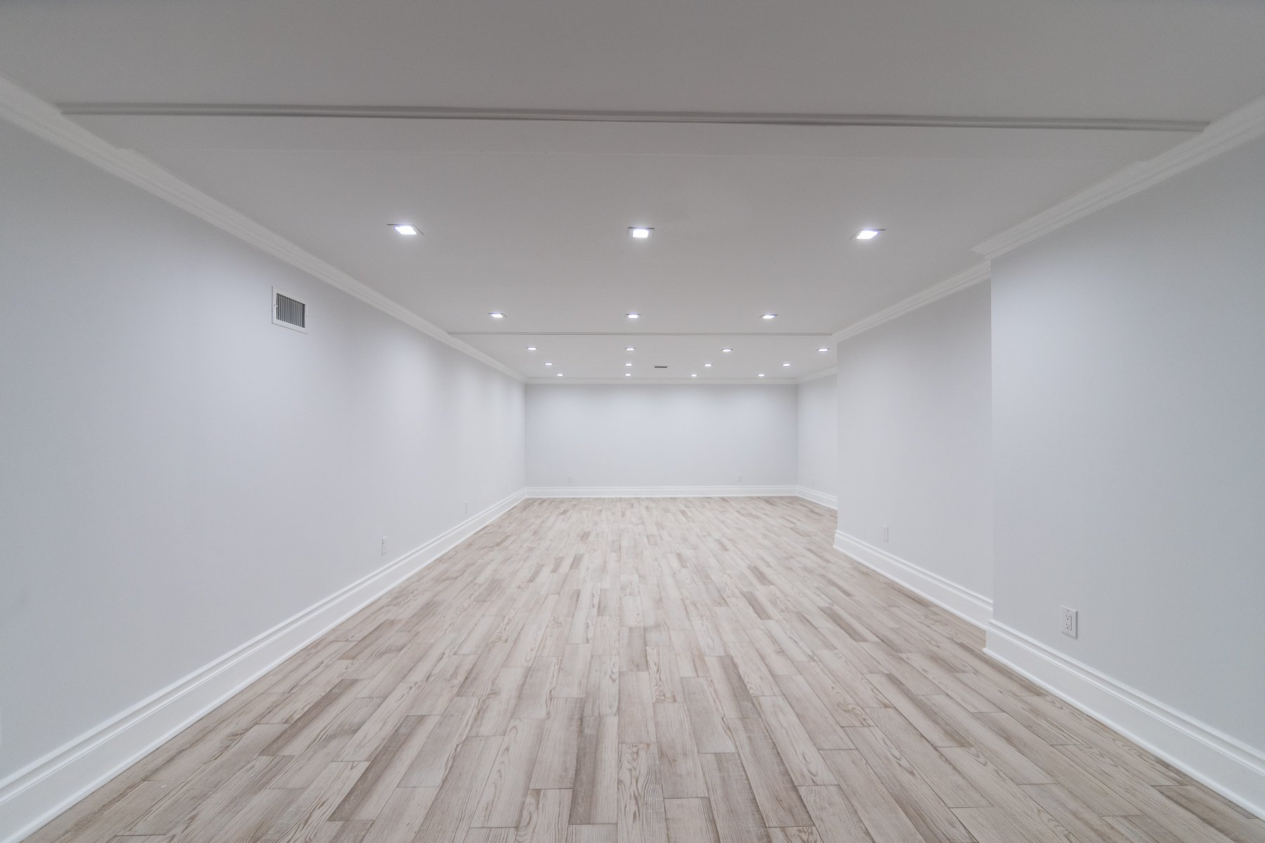 25 Hilton Ave, Garden City, NY 11530 Skyline Development Corp