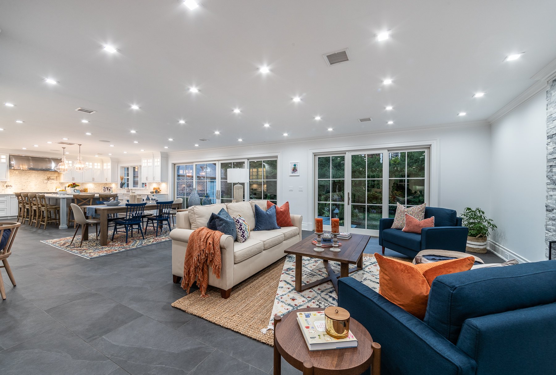 25 Hilton Ave, Garden City, NY 11530 Skyline Development Corp