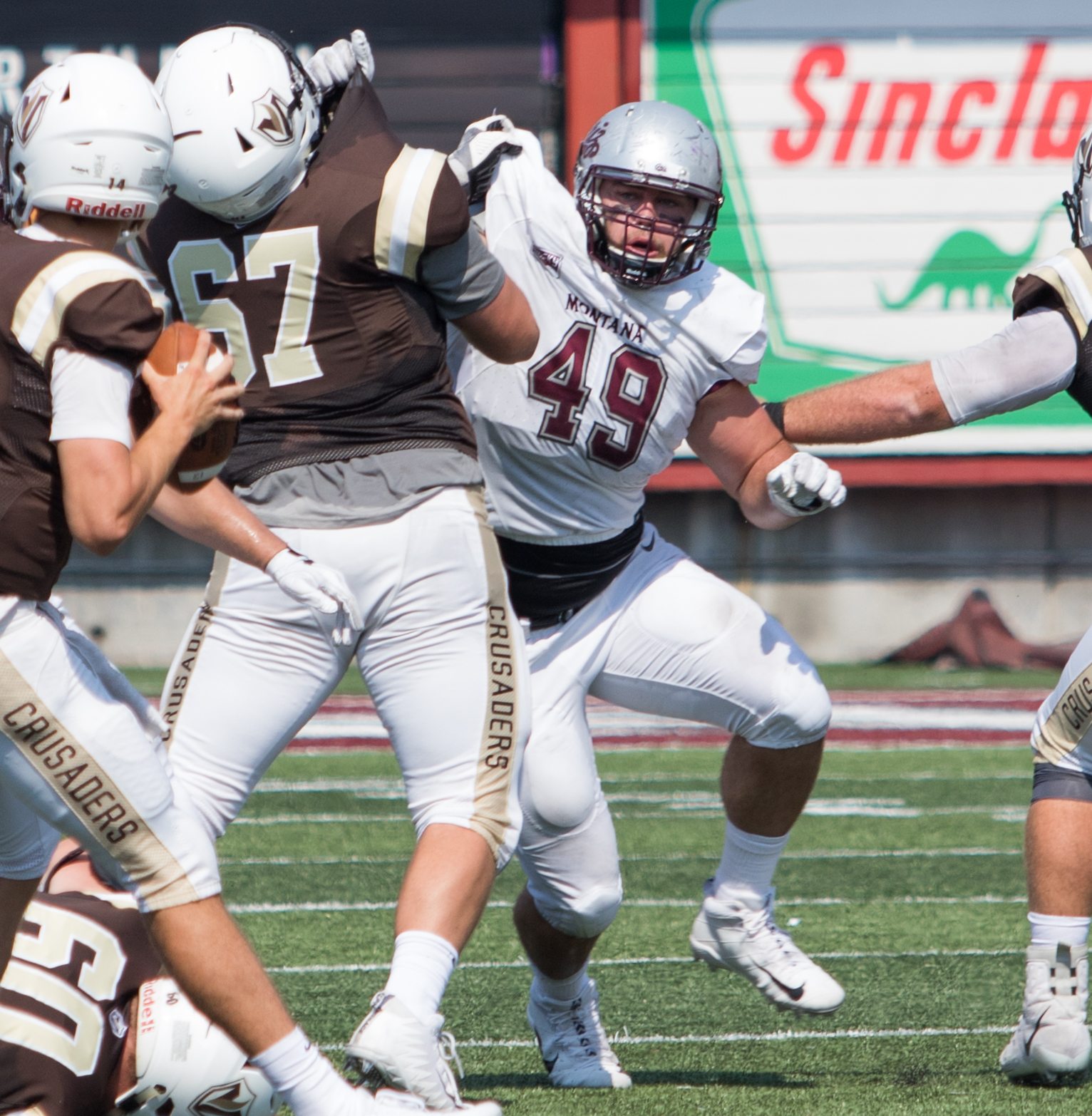 Montana confirms Sacks as DL coach Skyline Sports