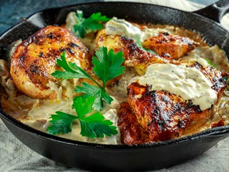 Frango assado com creme de cebola e maionese Receitas