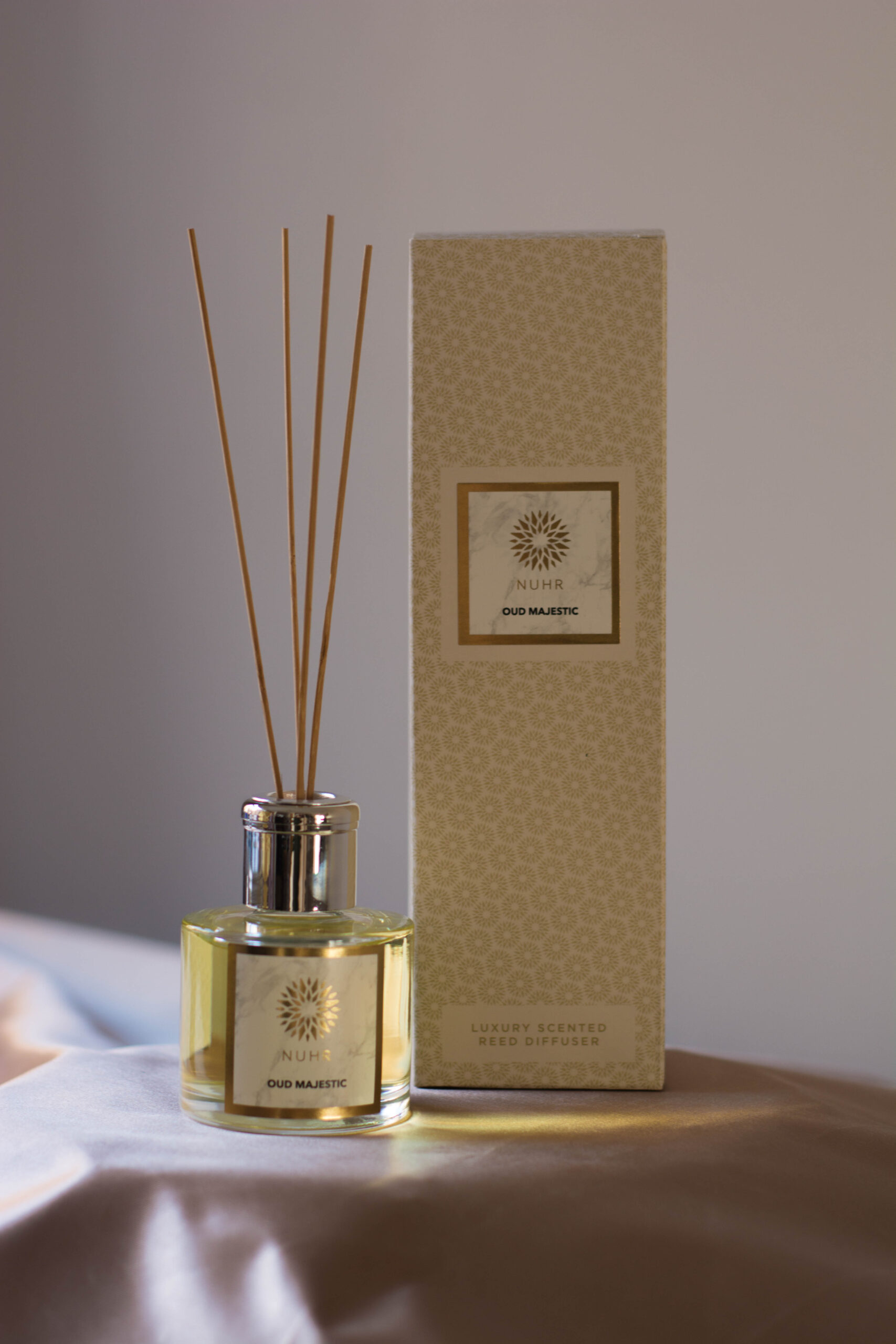 Oud Majestic Luxury Reed Diffuser Sky Positive Minds