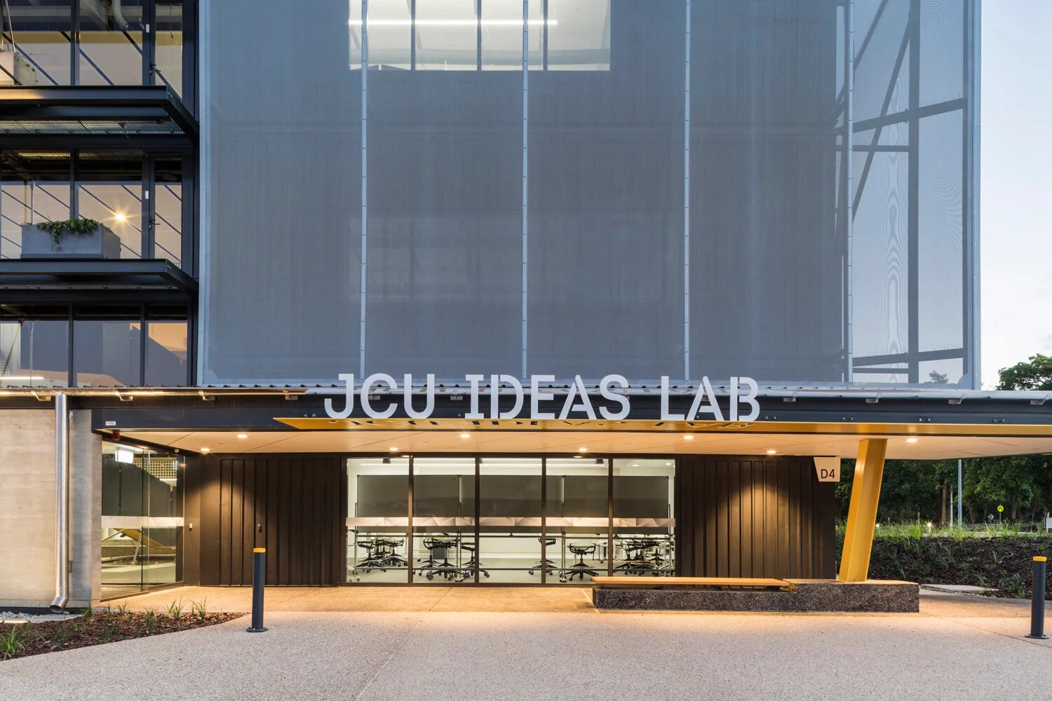 Cairns JCU Innovation Centre Facade Sky Skills Industries Pty Ltd