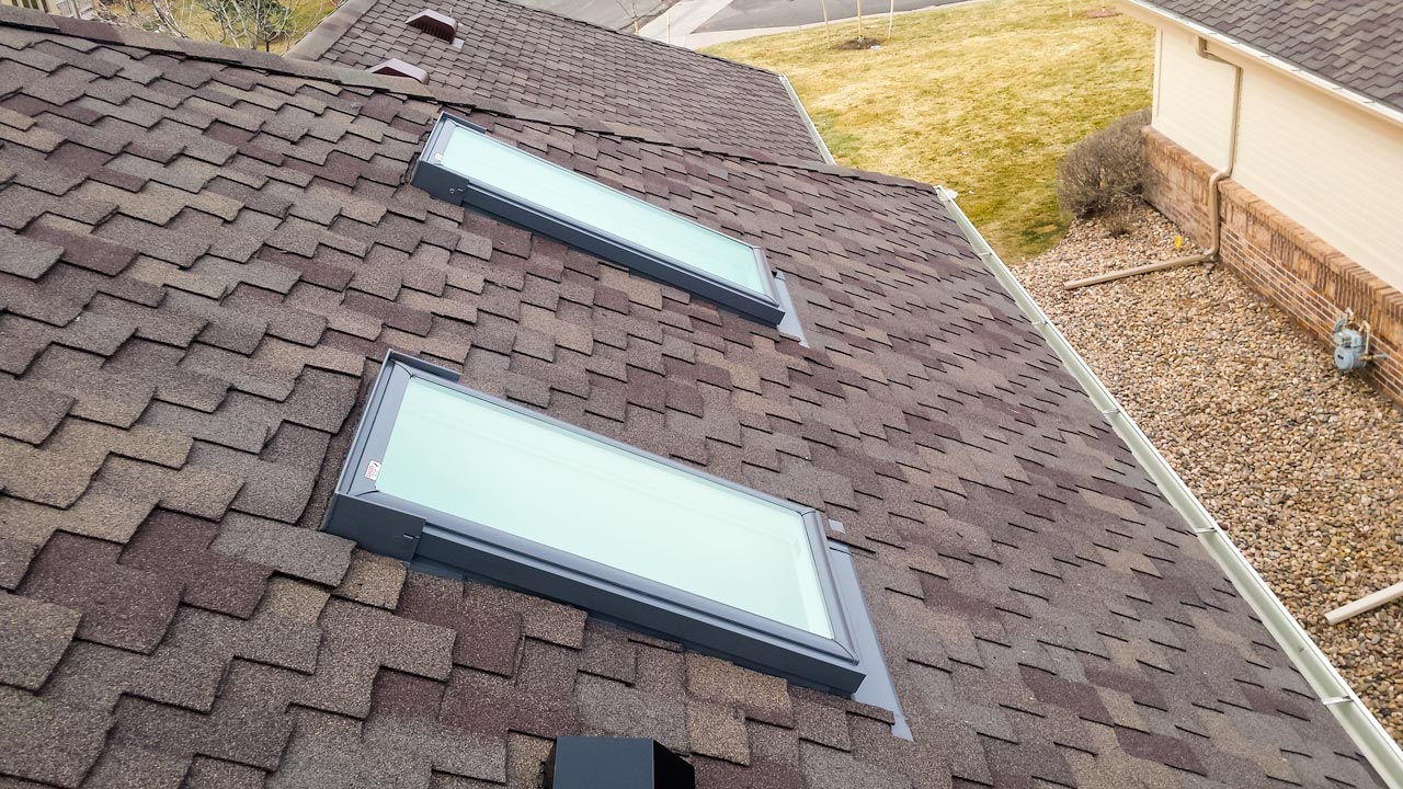 Curb Mounted vs Deck Mounted Skylight Specialists, Inc