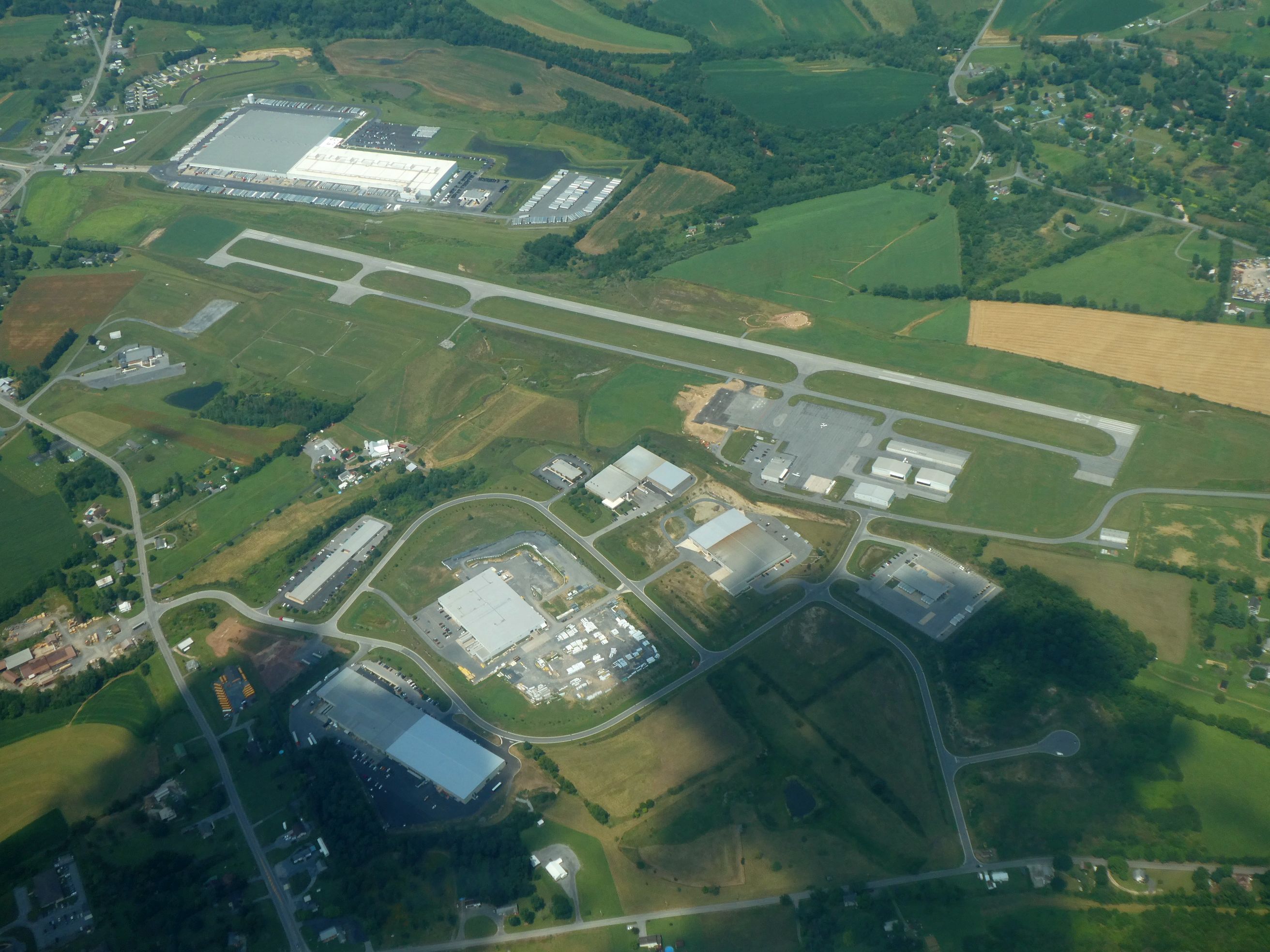 HMZ Bedford County Airport (24755) SkyVector