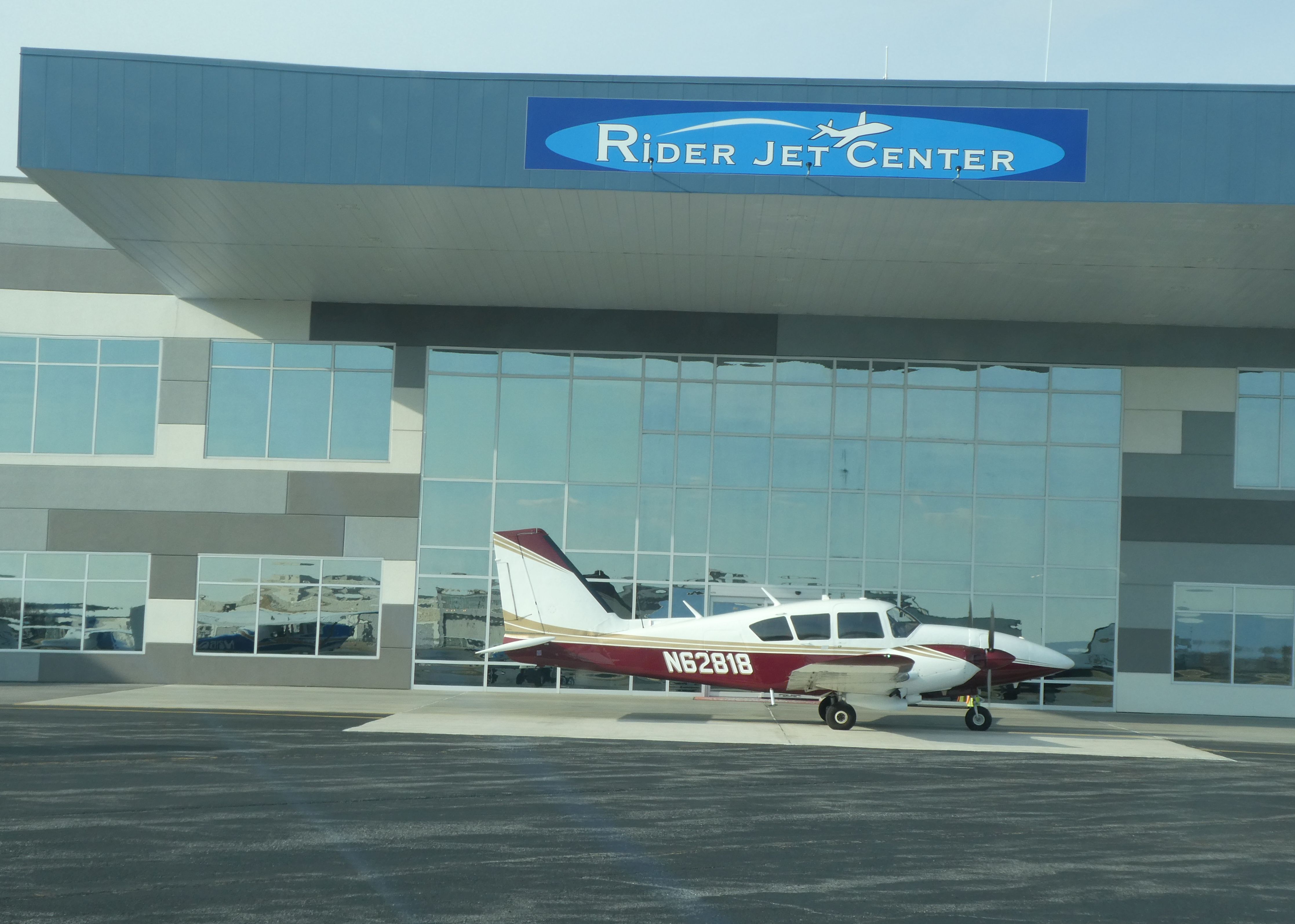 HGR Hagerstown RegionalRichard A Henson Field Airport (22945
