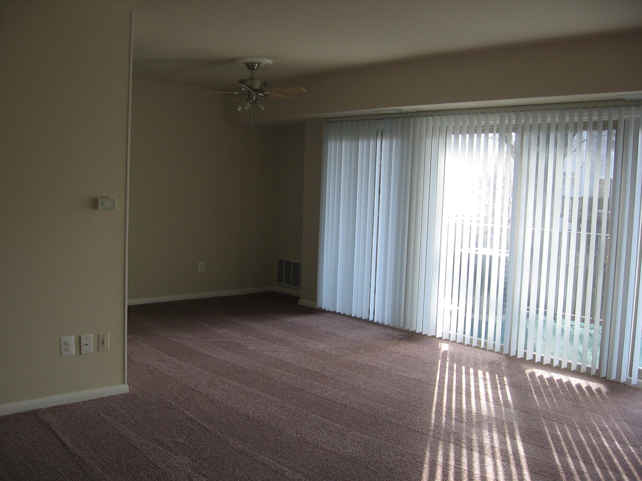 Photo Gallery « Skyview Apartments Alexandria, Virginia