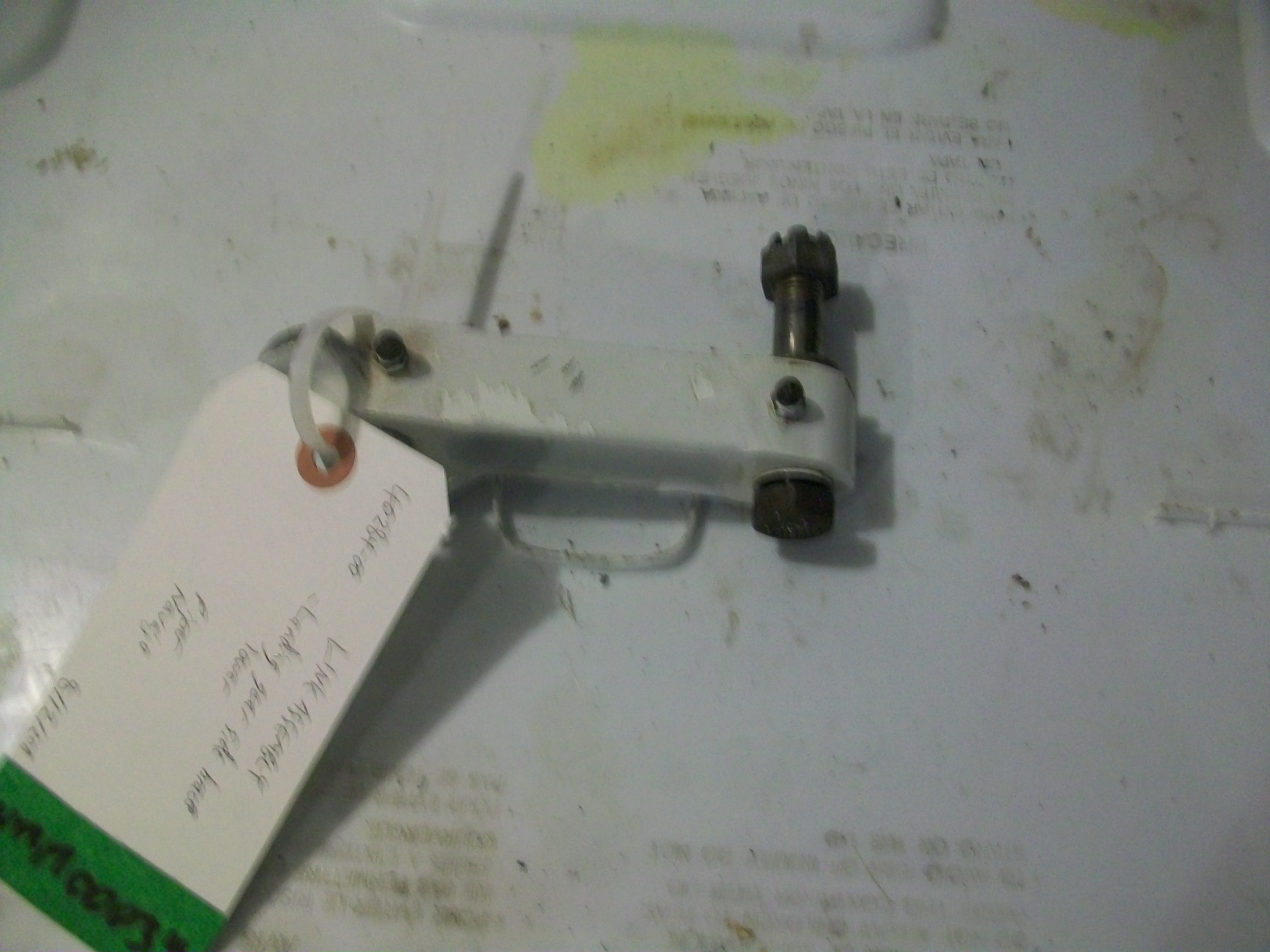 Link Assy . Landing Gear Side Drag brace — Skywagon City